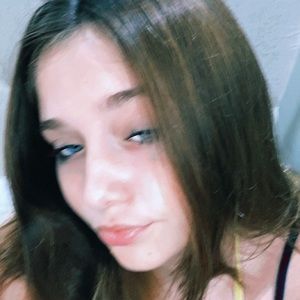 Meet your Posher, Phoebe